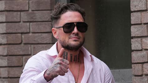 Stephen Bear ‘made £22,000 from leaking sex tape’ of。